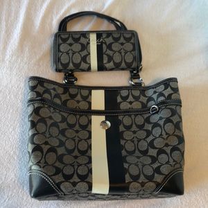 Coach purse and wallet